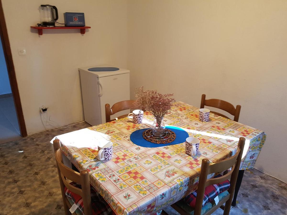 Extra Spacious Seaview Apartments Close To The Beach, With Large Terraces And Free Wi-Fi & Ac & Bbq & Parking Space Sali  Kültér fotó