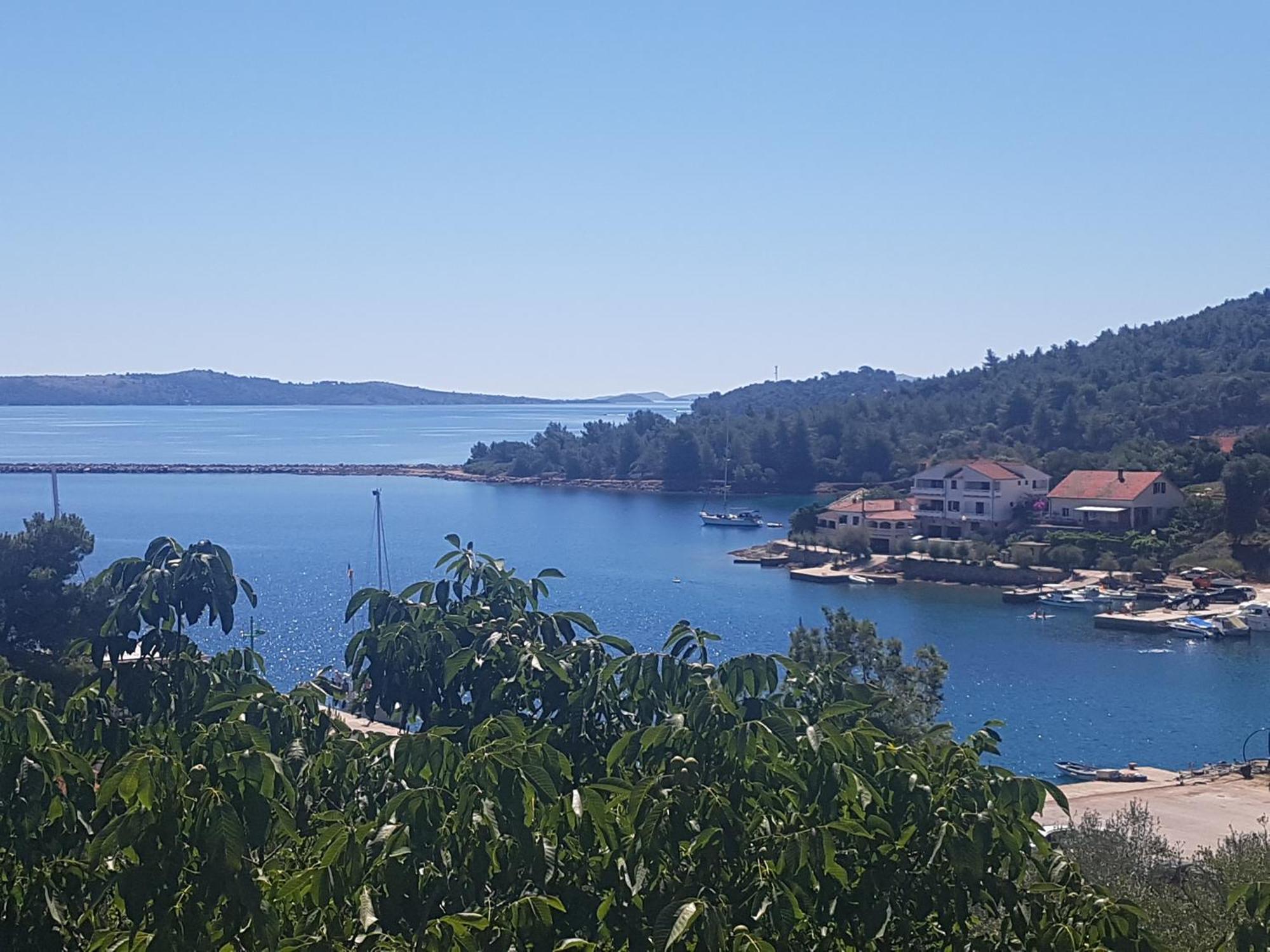 Extra Spacious Seaview Apartments Close To The Beach, With Large Terraces And Free Wi-Fi & Ac & Bbq & Parking Space Sali  Szoba fotó